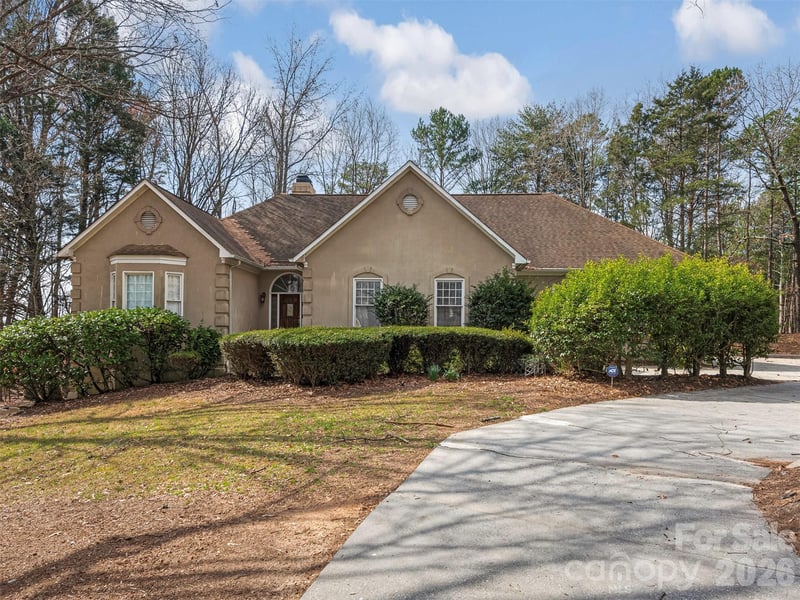 4148 Old Course Dr, Charlotte, NC 28277