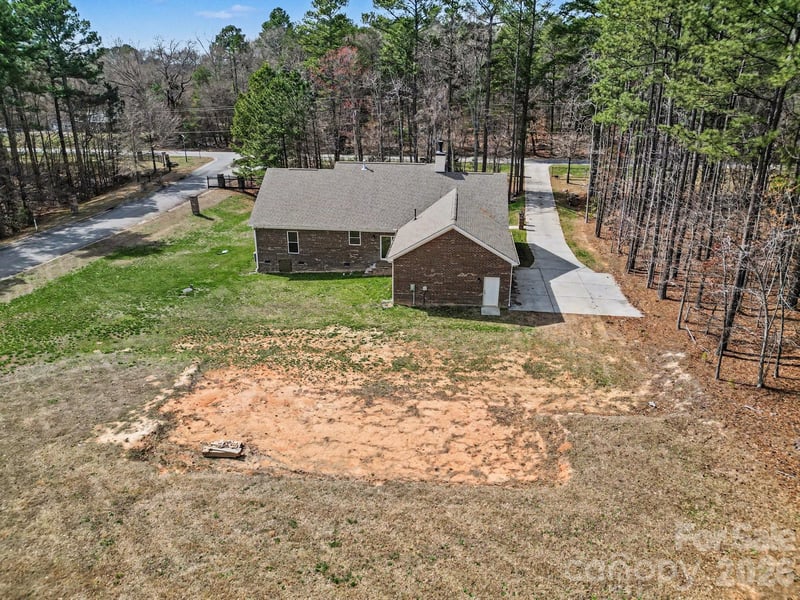 175 Cox Lake Rd, Stanley, NC 28164