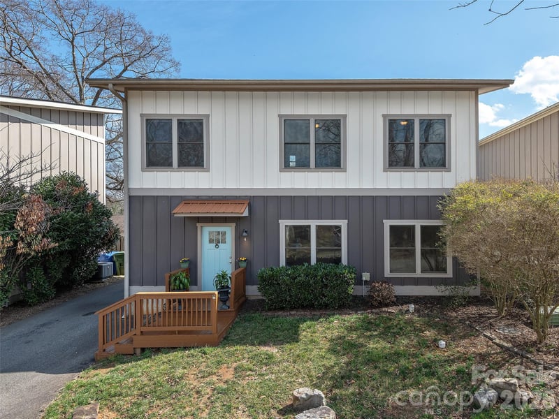 4 Grinnell St, Asheville, NC 28806