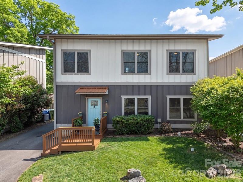 4 Grinnell St, Asheville, NC 28806