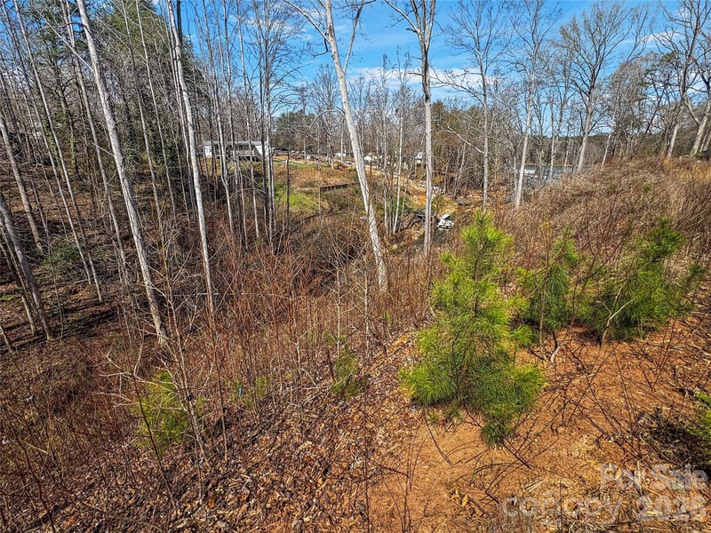 3700 Landmark Dr, Sherrills Ford, NC 28673