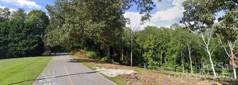 3700 Landmark Dr, Sherrills Ford, NC 28673