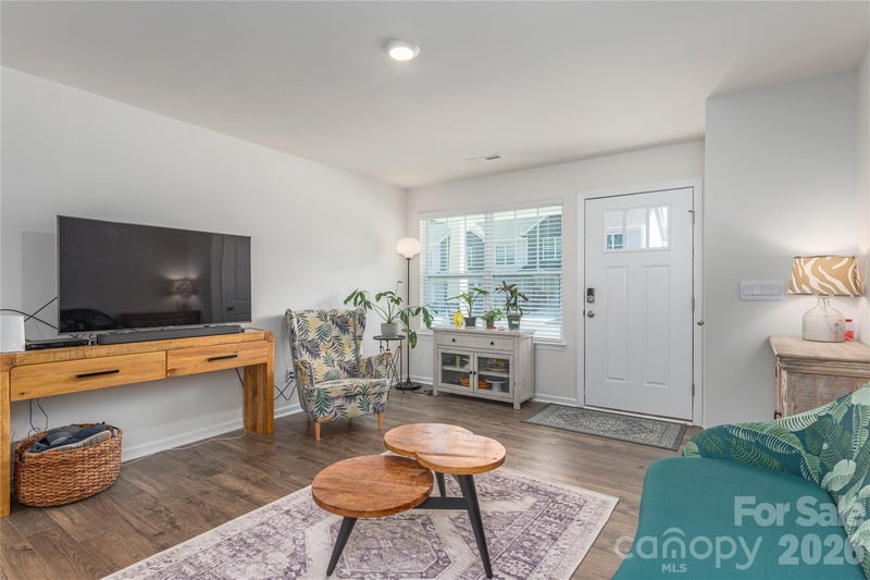 86 Malcolm Ct, Candler, NC 28715