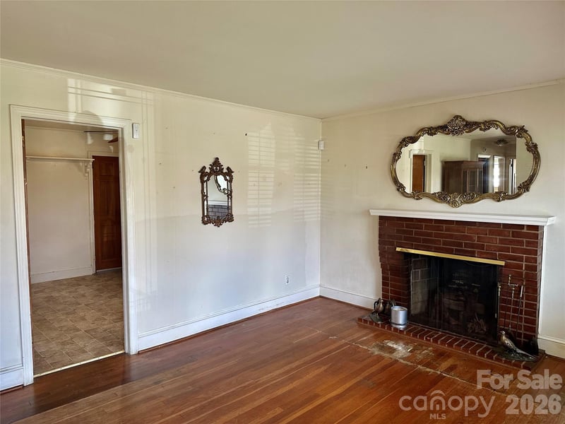 1435 Dean St, Charlotte, NC 28216