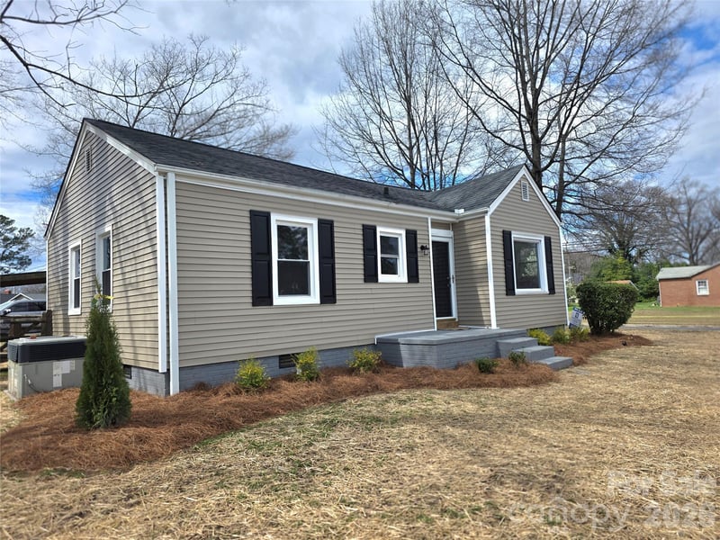 601 Linwood Rd, Gastonia, NC 28052