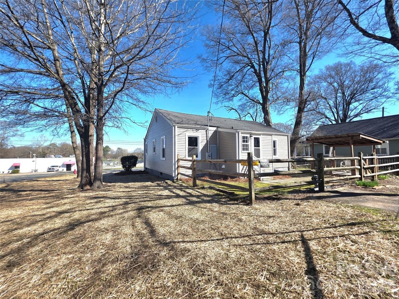 601 Linwood Rd, Gastonia, NC 28052