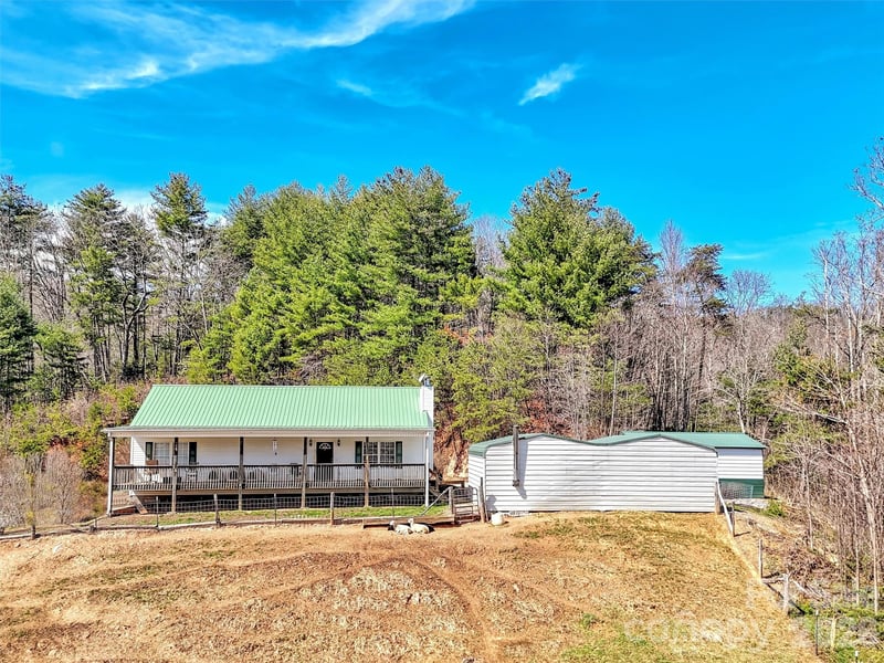 39 Millard Cove Rd, Leicester, NC 28748