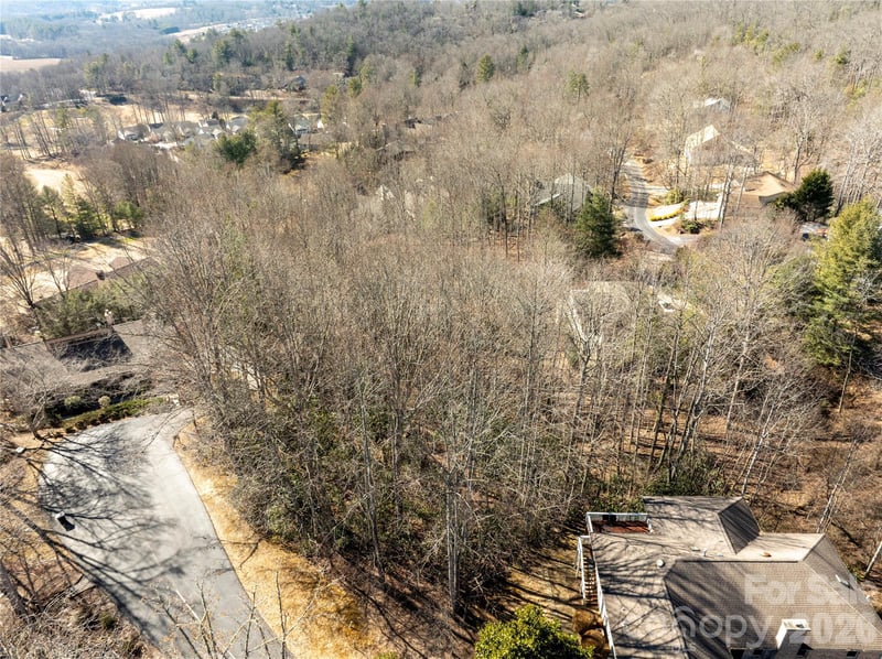 2310 Golf Club Ct, Hendersonville, NC 28739