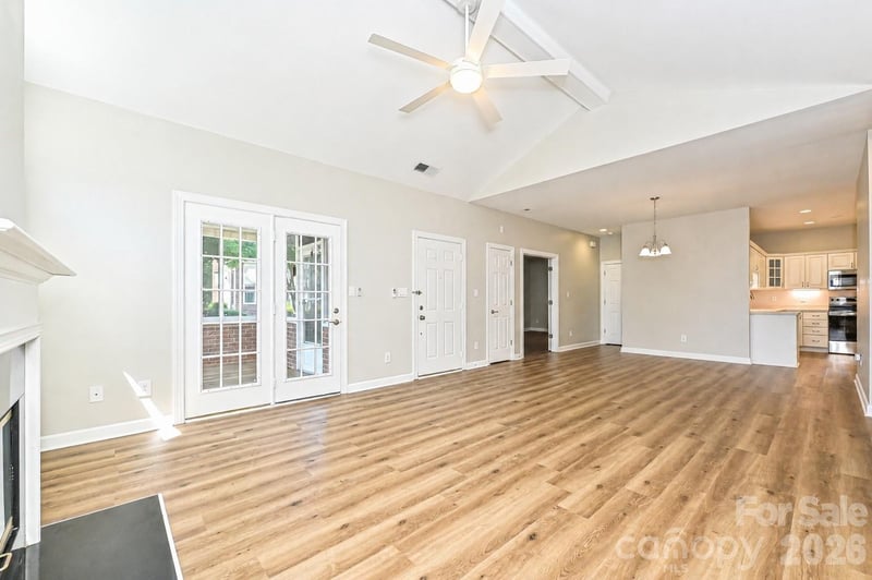 8348 Highland Glen Dr, Charlotte, NC 28269