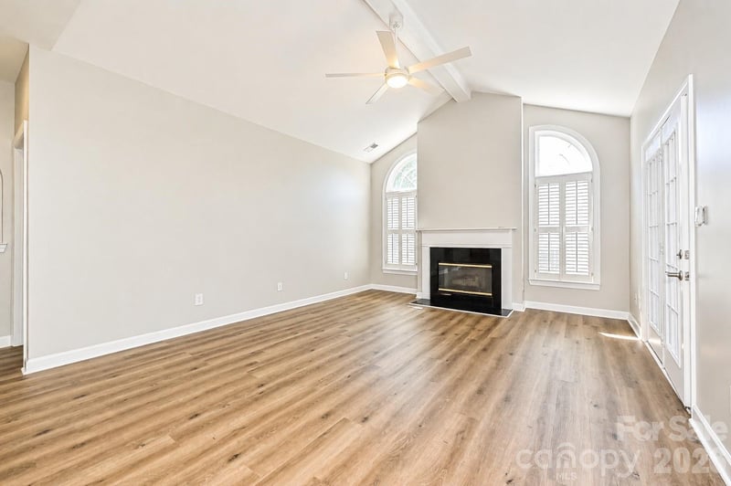 8348 Highland Glen Dr, Charlotte, NC 28269
