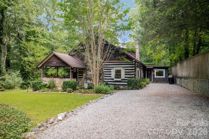 2506 Anders Dr, Hendersonville, NC 28791