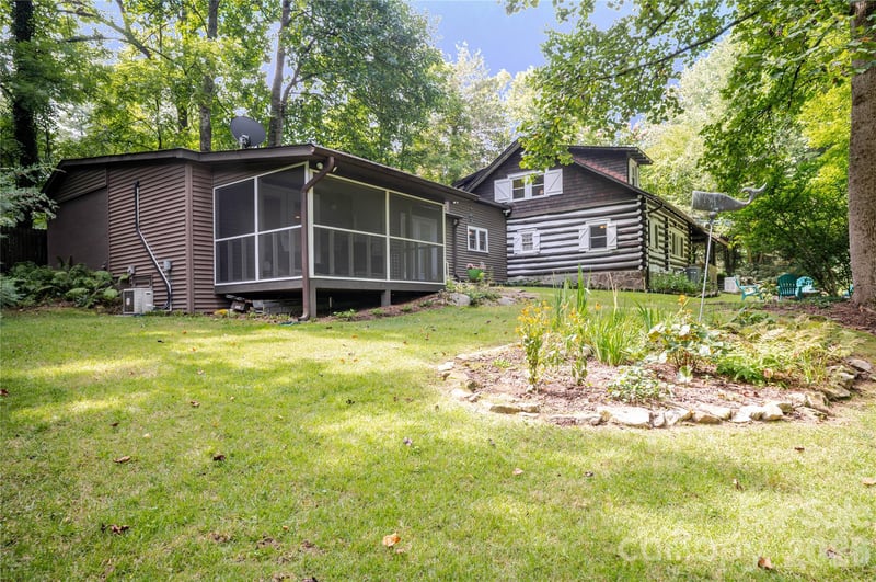 2506 Anders Dr, Hendersonville, NC 28791