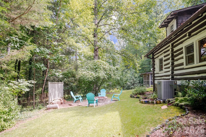 2506 Anders Dr, Hendersonville, NC 28791