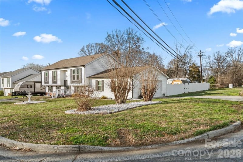 10931 Magenta Ln, Charlotte, NC 28262
