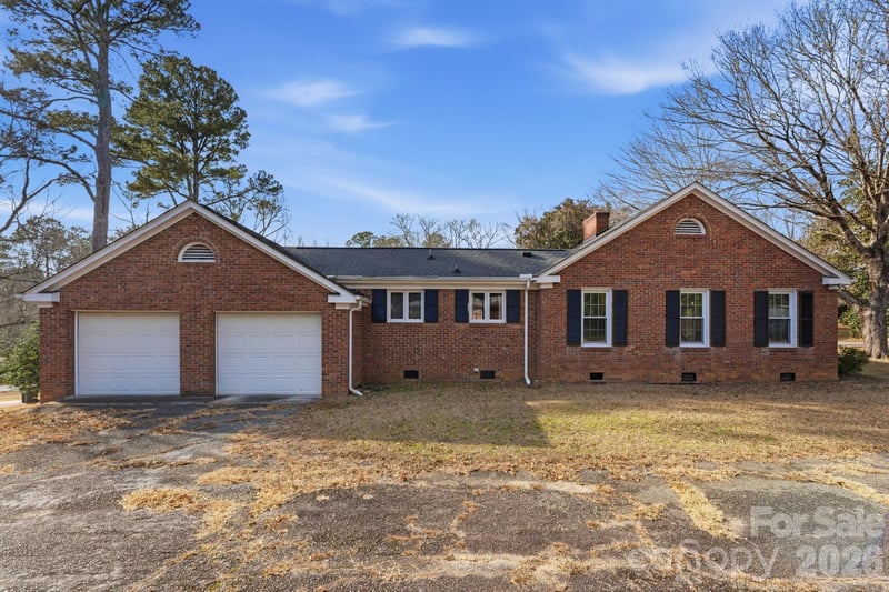 201 Hillcrest Dr, Winnsboro, SC 29180