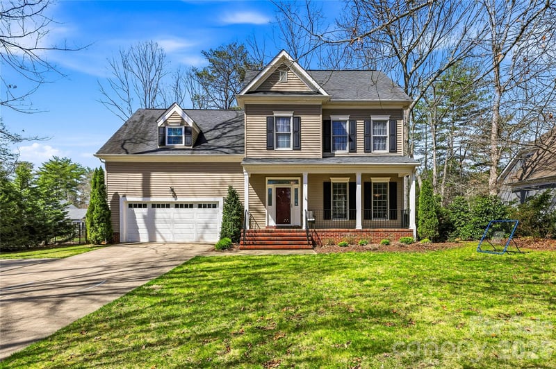 1017 Columbine Rd, Asheville, NC 28803