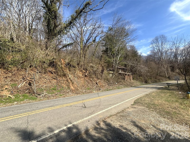 124 Candler Knob Rd, Asheville, NC 28806