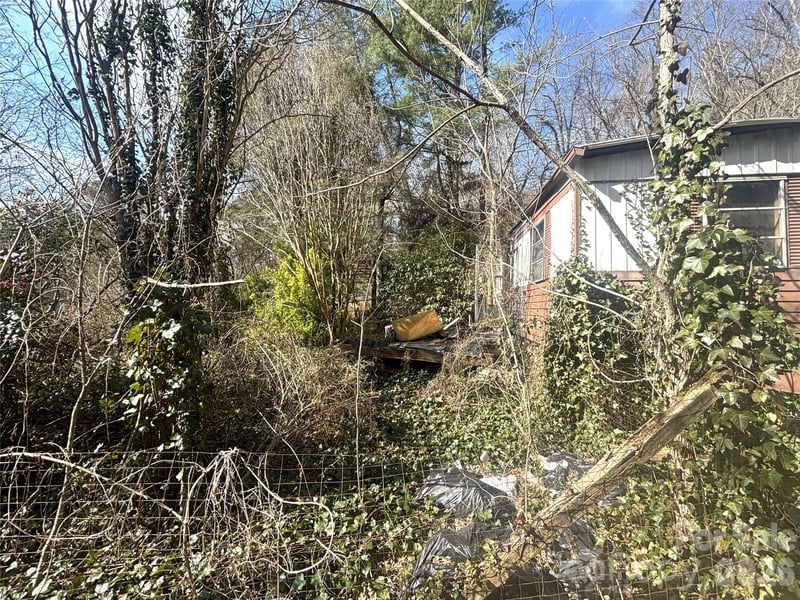 124 Candler Knob Rd, Asheville, NC 28806