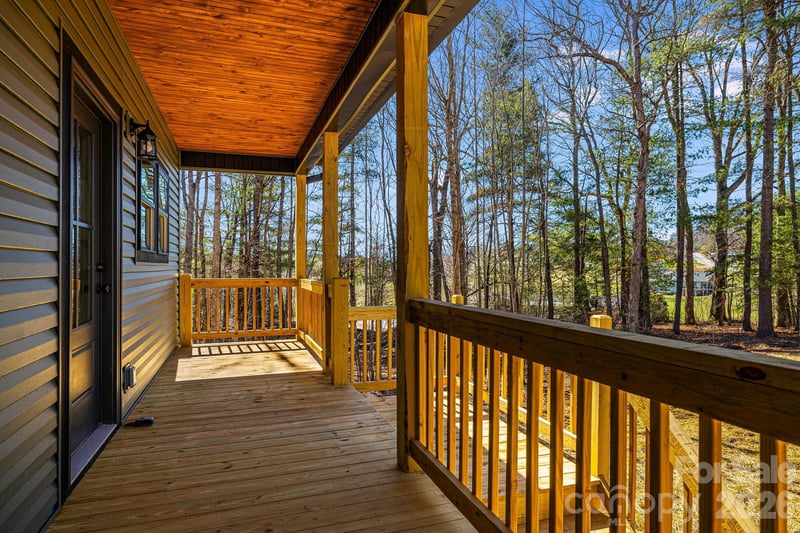 903 Old Nc 20 Hw, Alexander, NC 28701