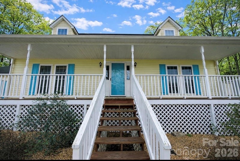 805 Edgewater Dr, Belmont, NC 28012