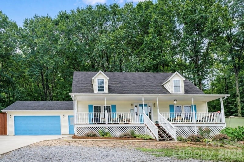 805 Edgewater Dr, Belmont, NC 28012