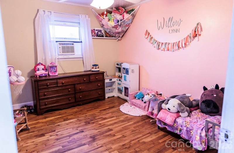 119 Collins Ave, Forest City, NC 28043