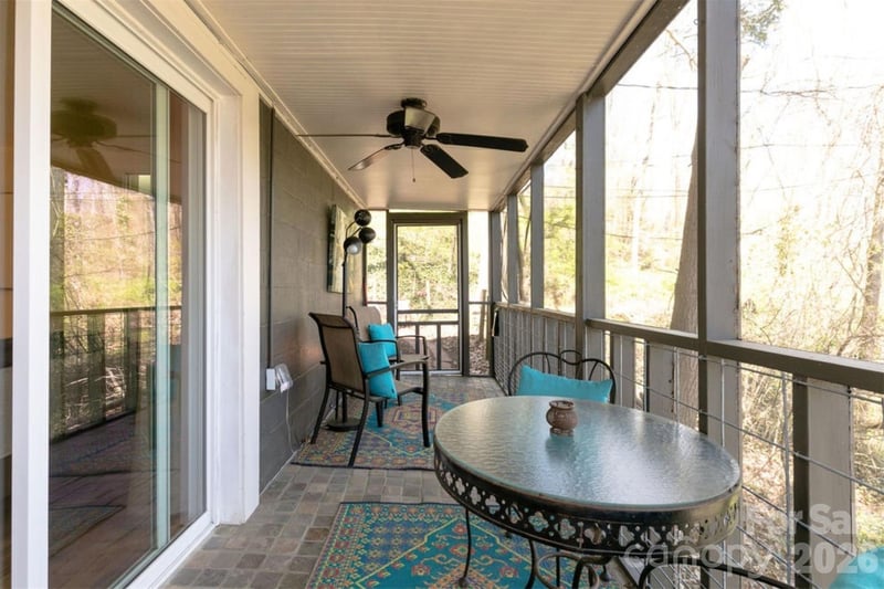 7 Delano Rd, Asheville, NC 28805