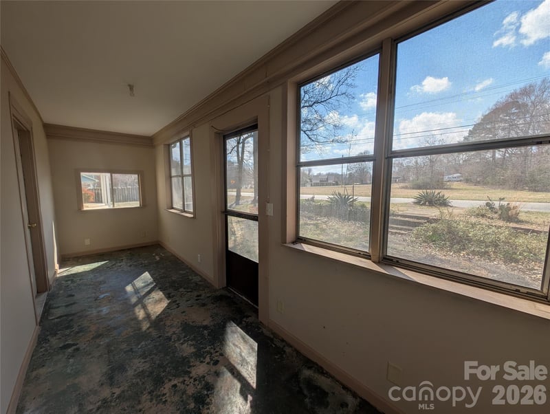 633 Eastway Dr, Troutman, NC 28166