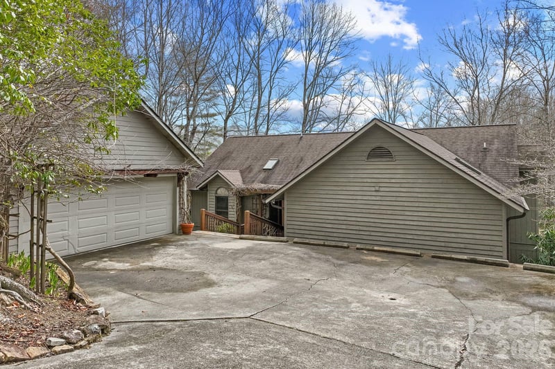 306 Sequoyah Ln, Brevard, NC 28712
