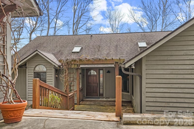 306 Sequoyah Ln, Brevard, NC 28712