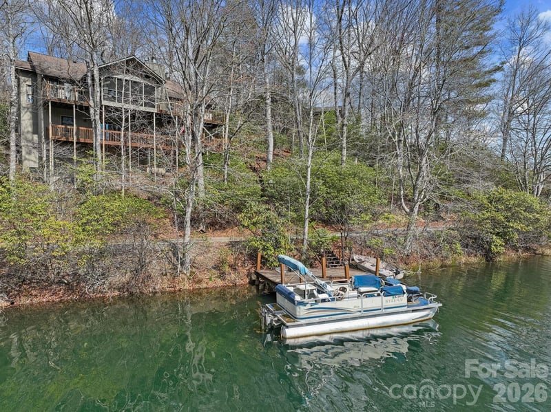 306 Sequoyah Ln, Brevard, NC 28712