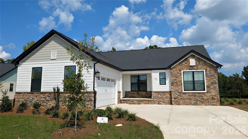 1306 Copper Leaf Dr, Rock Hill, SC 29732