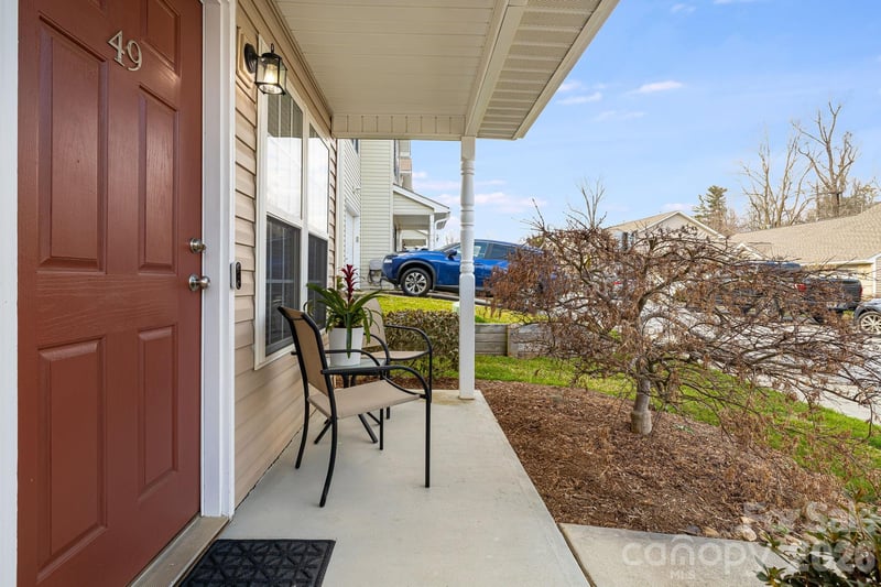 49 Farington Cir, Fletcher, NC 28732