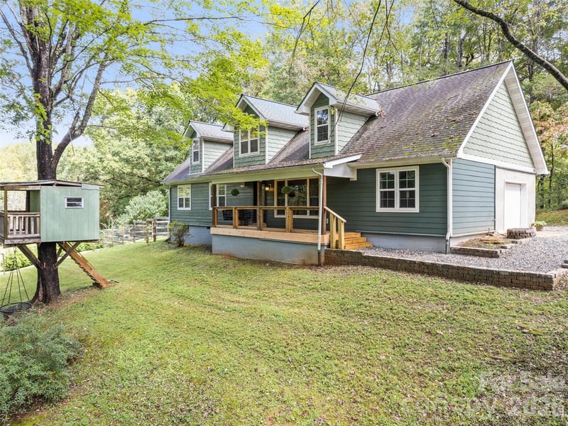 364 Lee St, Sylva, NC 28779