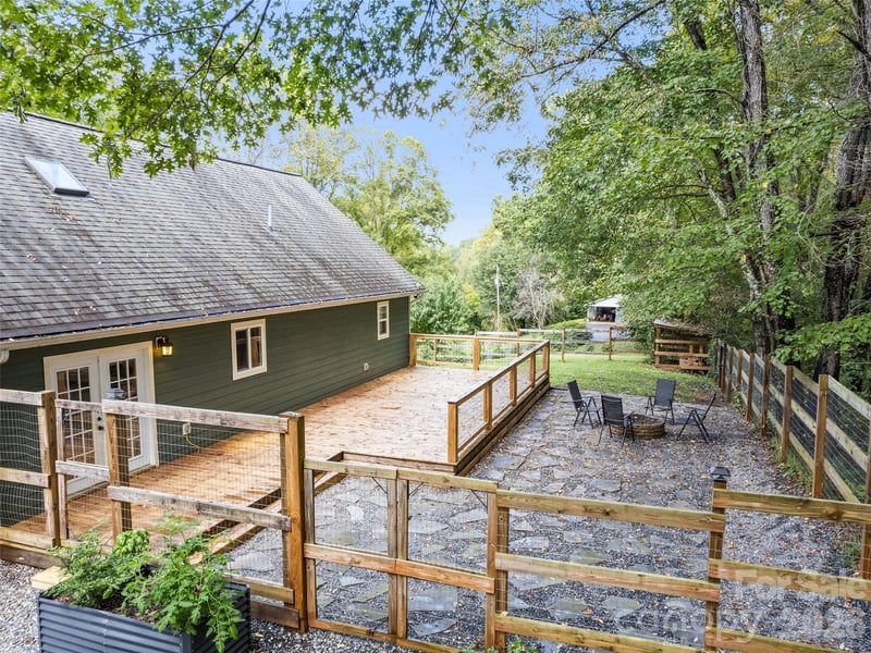 364 Lee St, Sylva, NC 28779