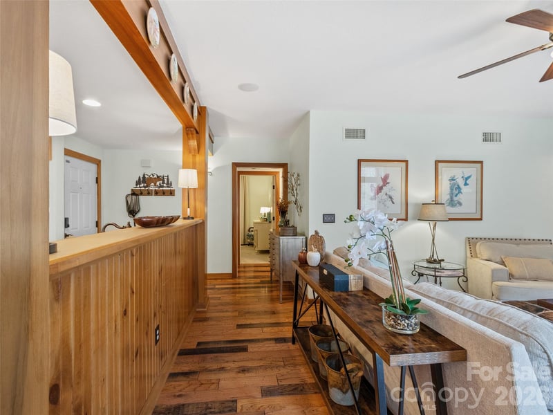 222 Creekside Way #D201, Burnsville, NC 28714