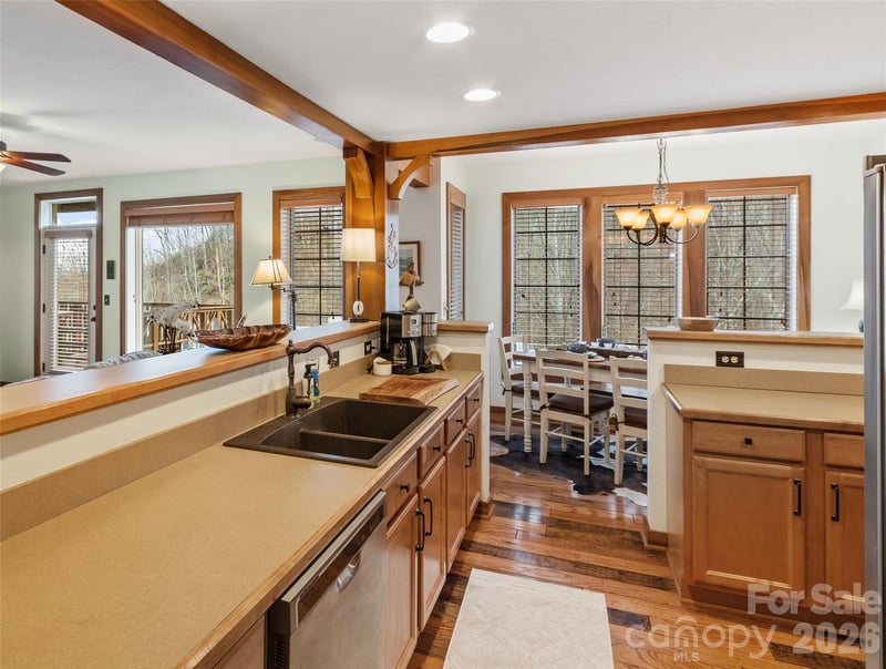 222 Creekside Way #D201, Burnsville, NC 28714