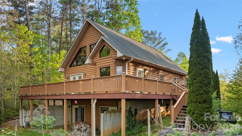 273 Rhododendron Rd, Almond, NC 28702