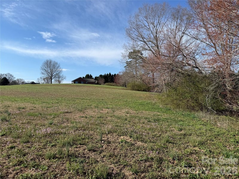 225 Silver Creek Ln, Shelby, NC 28152