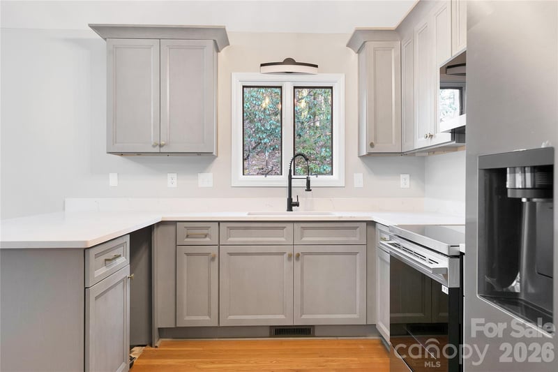 3814 Connestee Trl, Brevard, NC 28712