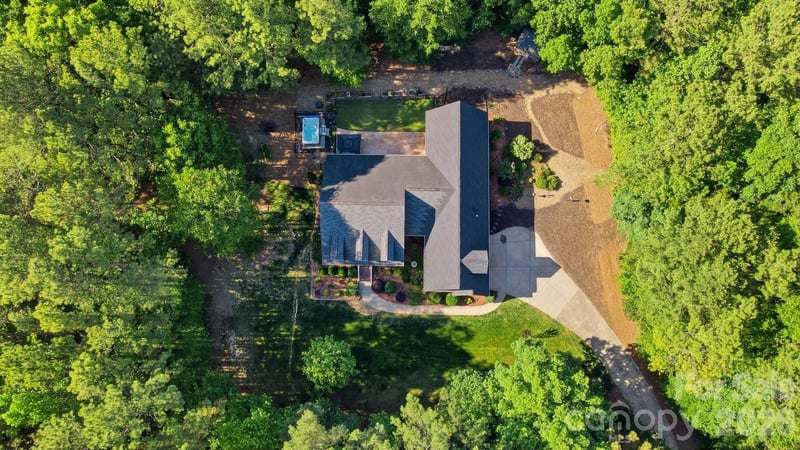 2043 Standing Timber Rd, Lancaster, SC 29720