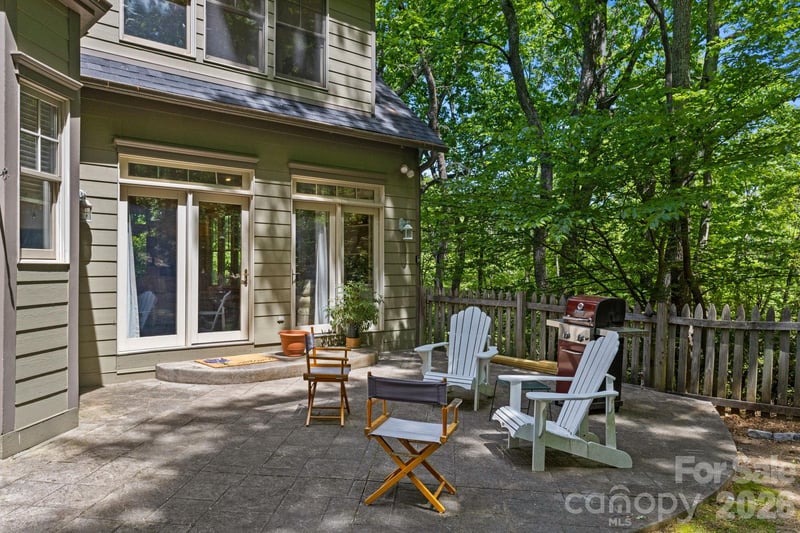 2825 Hunting Country Rd, Tryon, NC 28782
