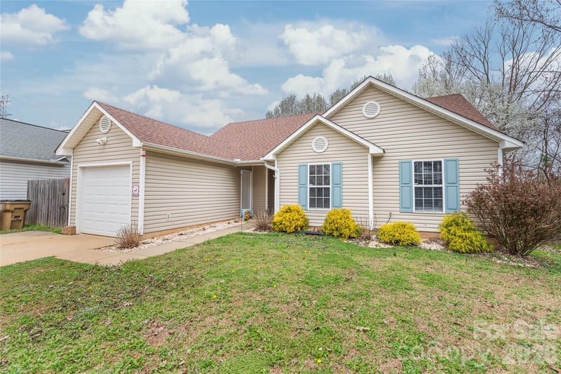5804 Crosswinds Ct, Indian Trail, NC 28079