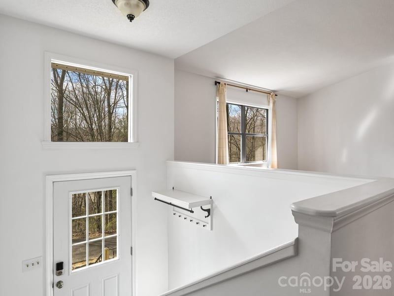 15 Forest Run Dr, Asheville, NC 28803