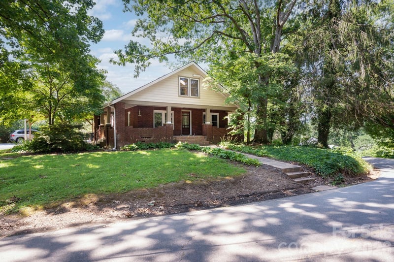 90 Jonestown Rd, Asheville, NC 28804