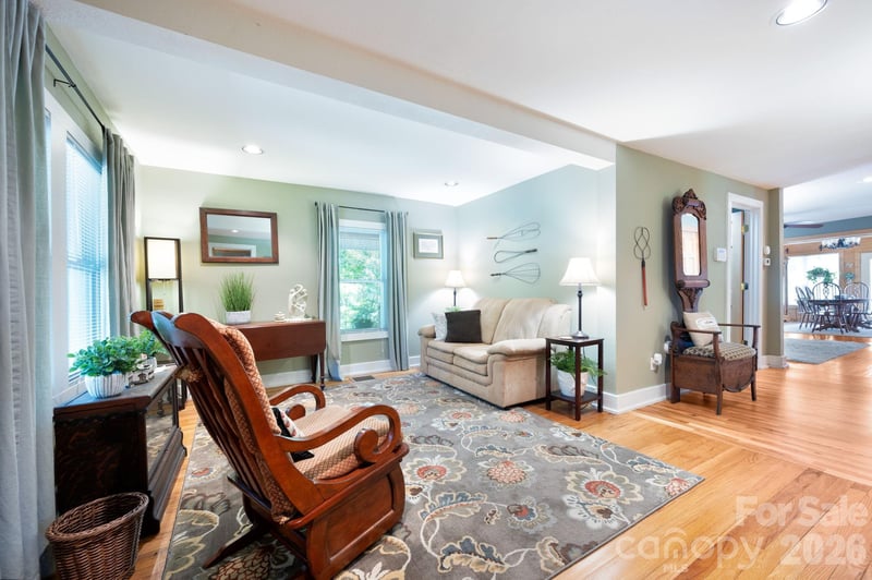 90 Jonestown Rd, Asheville, NC 28804