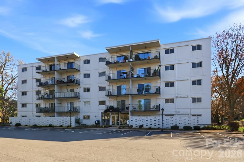 2503 Roswell Ave #302, Charlotte, NC 28209