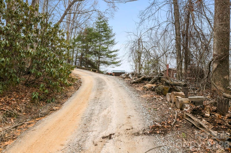 509 High Top Dr, Fletcher, NC 28732