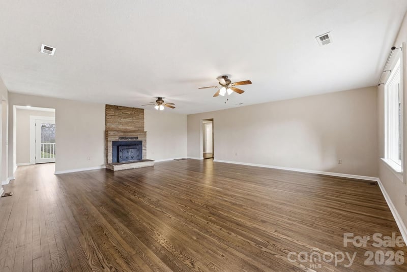 3920 Bryson City Rd, Franklin, NC 28734