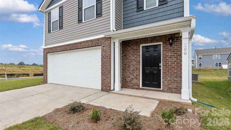 112 Providence Walk Dr, Hendersonville, NC 28792